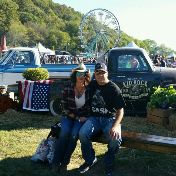 Meet your Posher, Britt - Picture 3 of 16